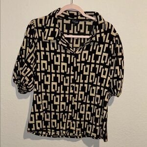 Black and White Graphic Notched Collar Blouse